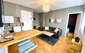 6- Appartement De 2 Pieces Refait A Neuf En Centre Ville